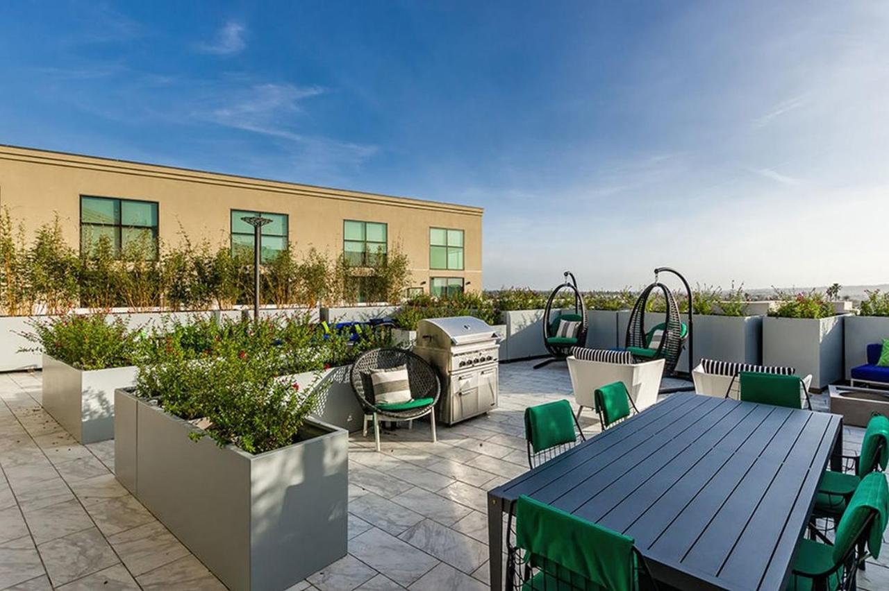 One Lux Stay At The Mansfield Miracle Mile Los Angeles Exteriör bild