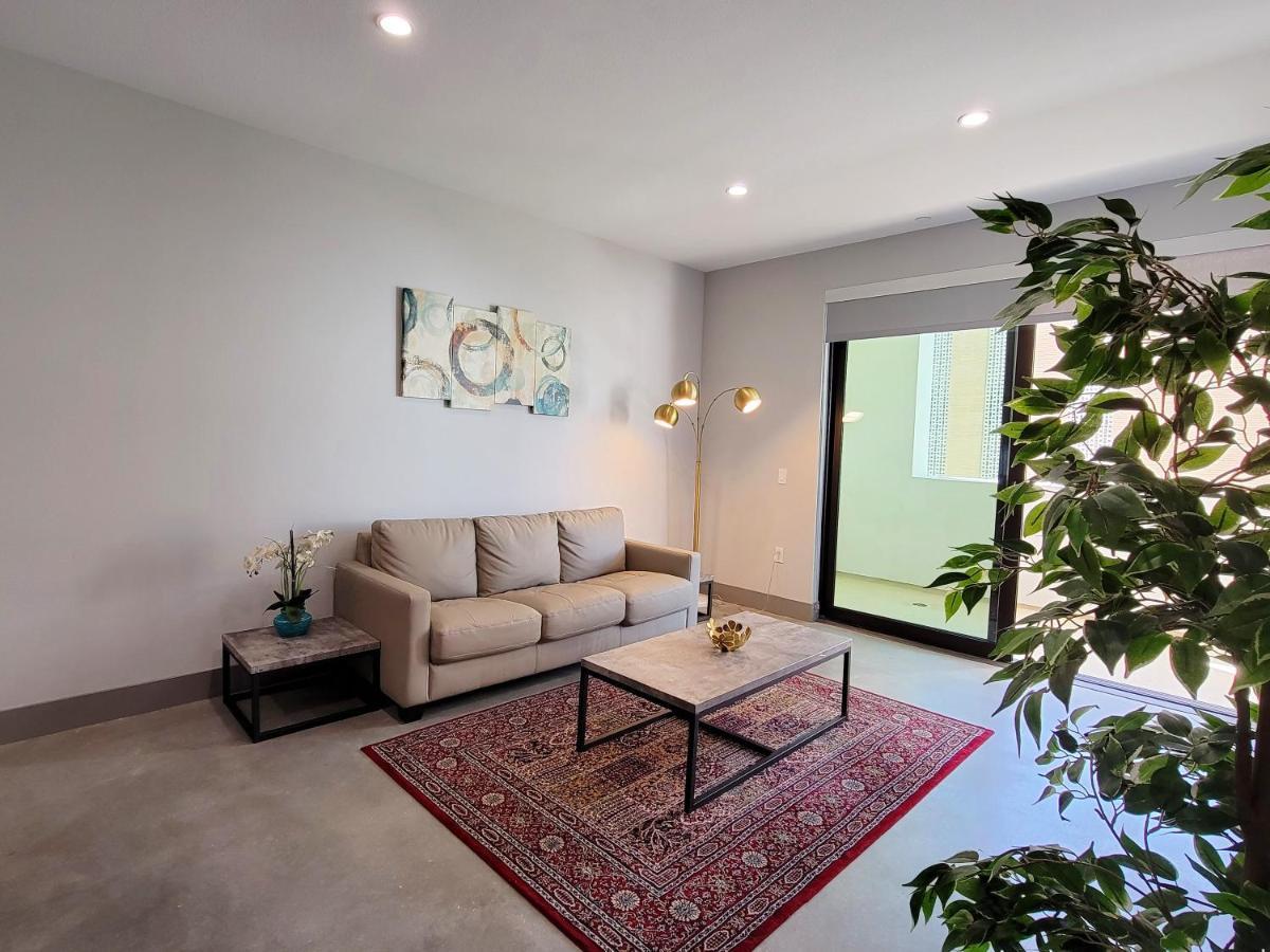 One Lux Stay At The Mansfield Miracle Mile Los Angeles Exteriör bild